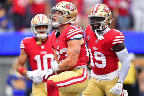 49ers Studs and Duds: Deebo Samuel, Christian McCaffrey lead the way in fifth straight win over the Seahawks